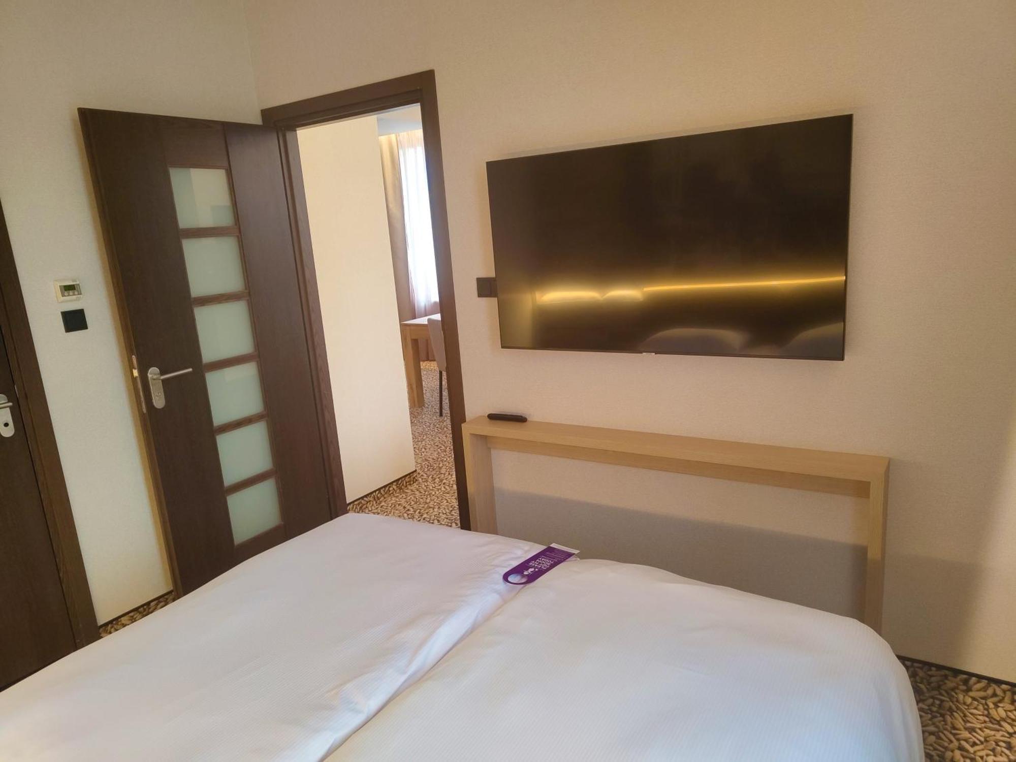 Qubus Hotel Gdansk Ngoại thất bức ảnh